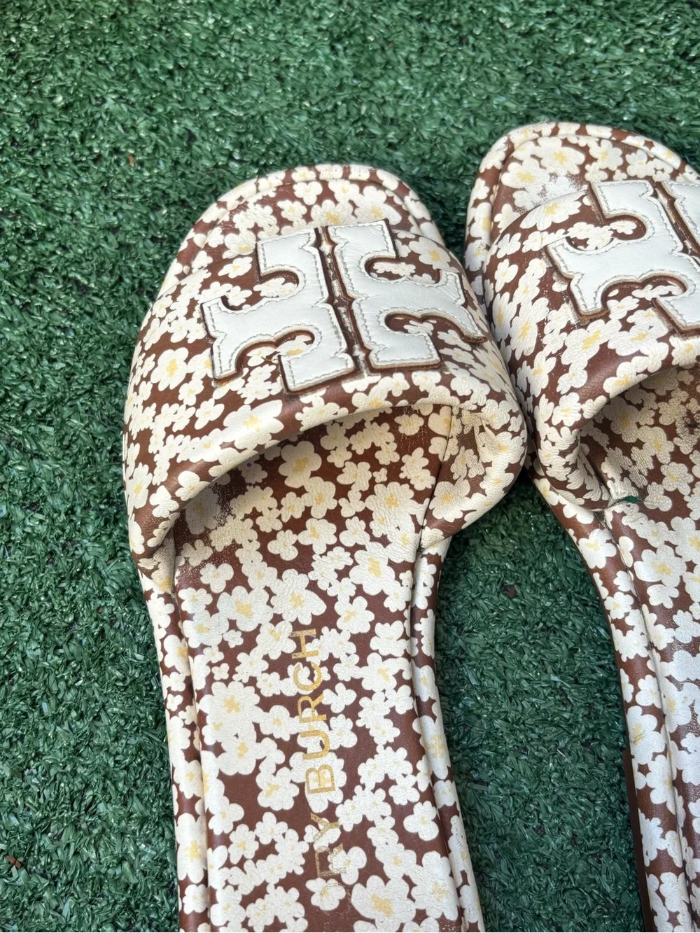 Tory Burch Women’s Brown Floral Slide Sandals with White Logo Accent
